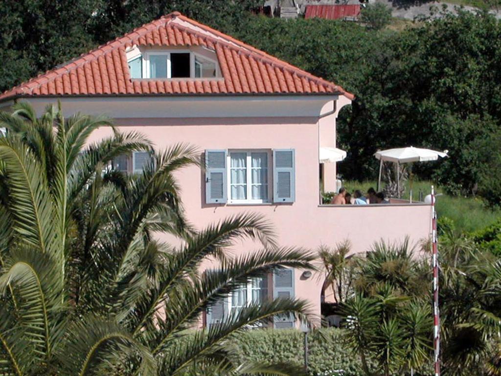 Residence Pian Dei Boschi Pietra Ligure Luaran gambar